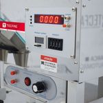 Envasadora-e-Contadora-Semiautomatica-De-Capsulas---Genius-2a-Painel