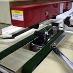 Seladora-de-Caixas-de-Papelao---FXJ6060-Esteira