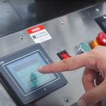 Rotuladora-Automatica-de-Frascos-Cilindricos---RBL80-Painel