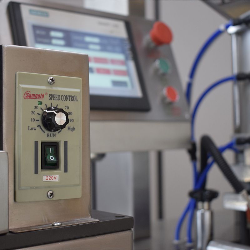 Termoformadora-de-Blister-Automatica---Evolution-150-Ajuste