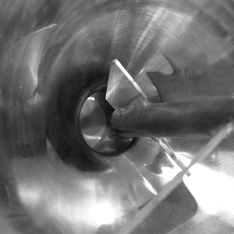 Funil-com-Mixer-e-Aquecimento-para-Envasadora---DGF